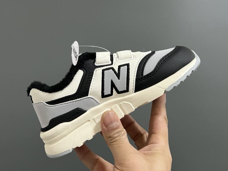 NEW BALANCE SHOES